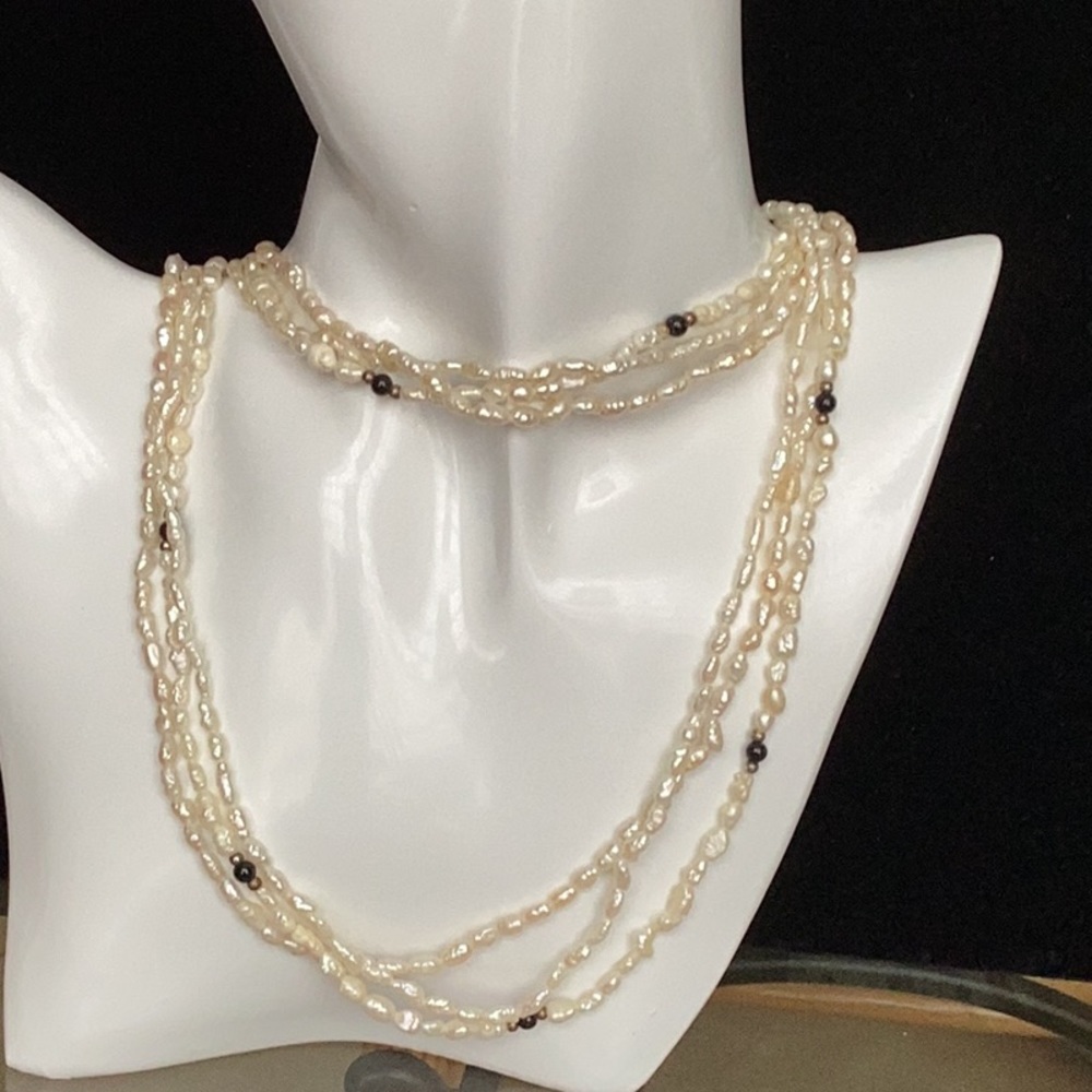 Vintage Faux pearl necklaces